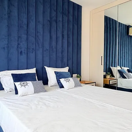 - Beachfront - Zlatna Kotva A60 Апартаменти