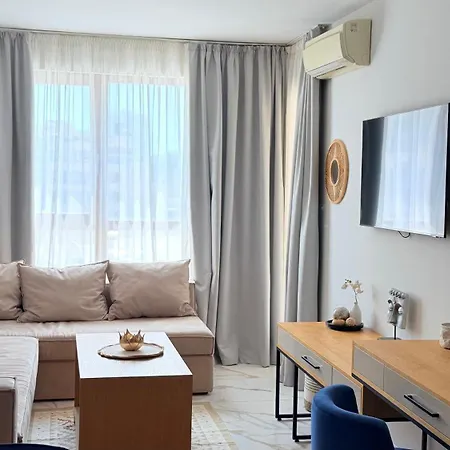 Апартаменти - Beachfront - Zlatna Kotva A60 *