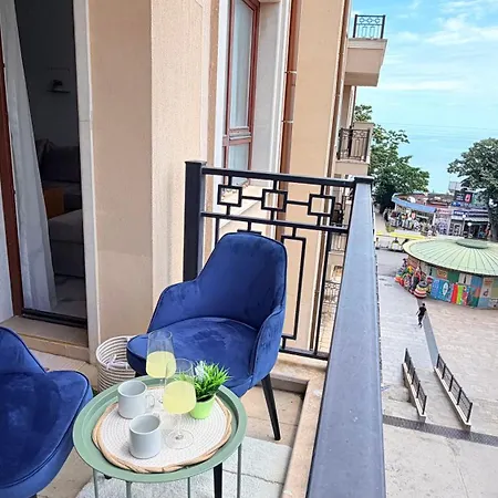 Апартаменти - Beachfront - Zlatna Kotva A60 *