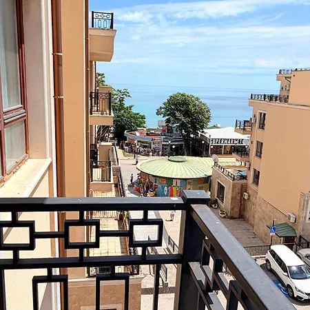Апартаменти - Beachfront - Zlatna Kotva A60 *