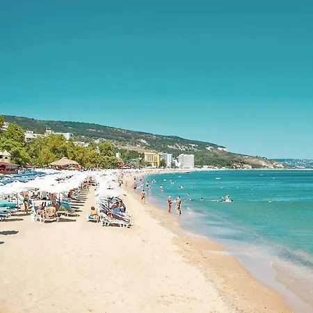 Апартаменти - Beachfront - Zlatna Kotva A60 *